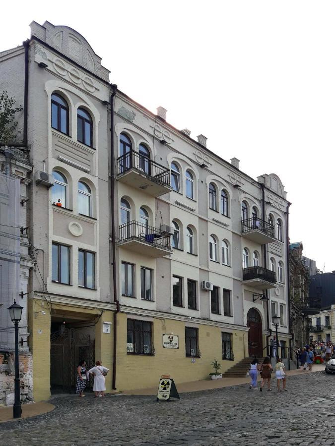 Apartments On Andriyivskyy Descent -Self Check In Kiev Esterno foto
